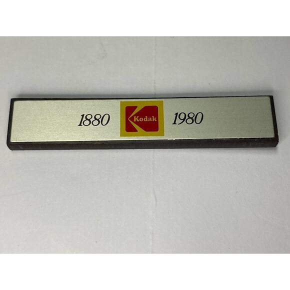 KODAK COMPANY LOGO 100th ANNIVERSARY VINTAGE 1880-1980 FRIDGE MAGNET Lot Of 15 - Picture 3 of 4